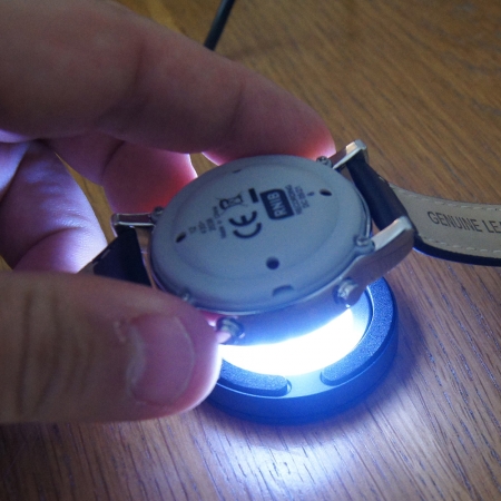 Solar Atomic Talking Watch - Solar Charger